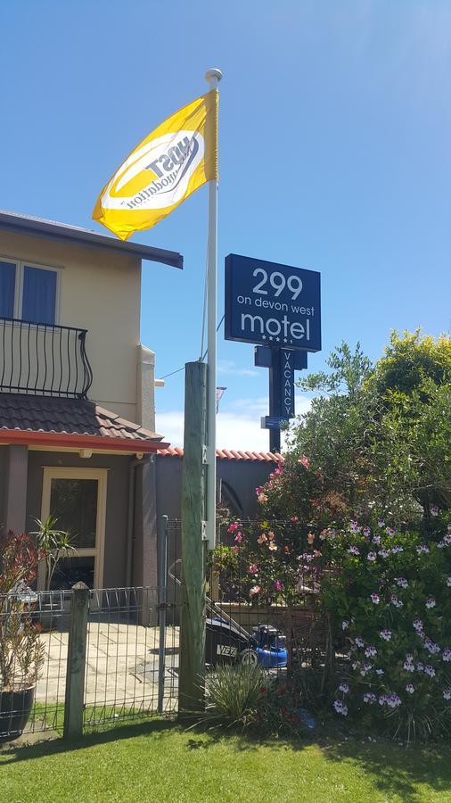 299 On Devon West Motel New Plymouth Exterior photo