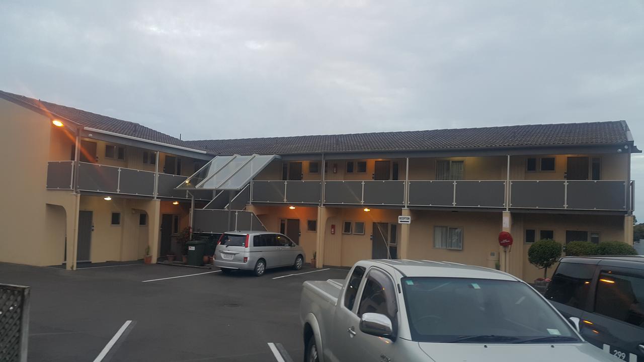 299 On Devon West Motel New Plymouth Exterior photo