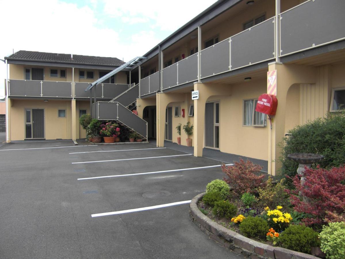 299 On Devon West Motel New Plymouth Exterior photo